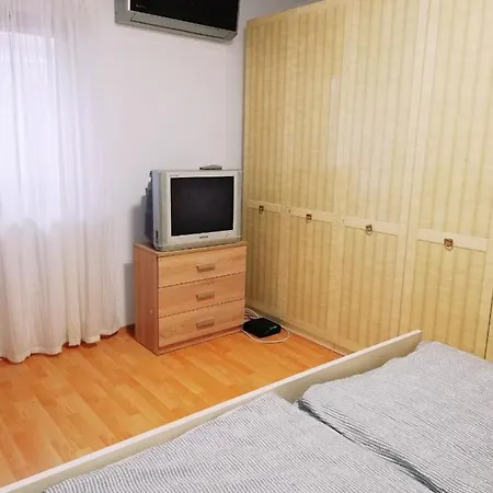 Napvirag Vendeghaz * Keszthely