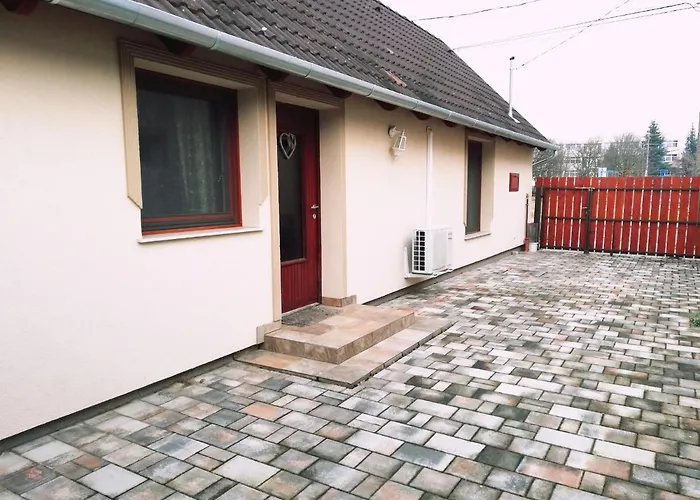 Napvirag Vendeghaz Ferienhaus *