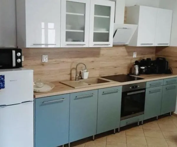 Napvirag Vendeghaz Feriehus *